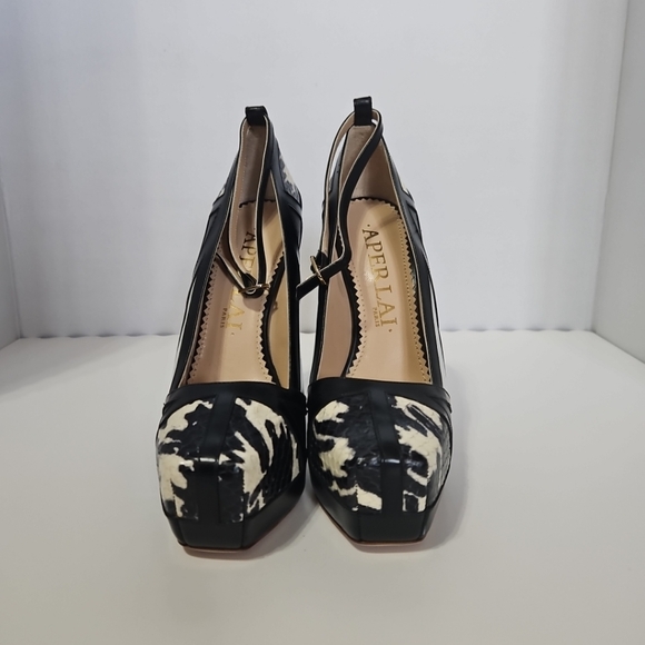 Aperlai Paris black&white platform Pumps with unique structure heel siz7.5 - Picture 2 of 5